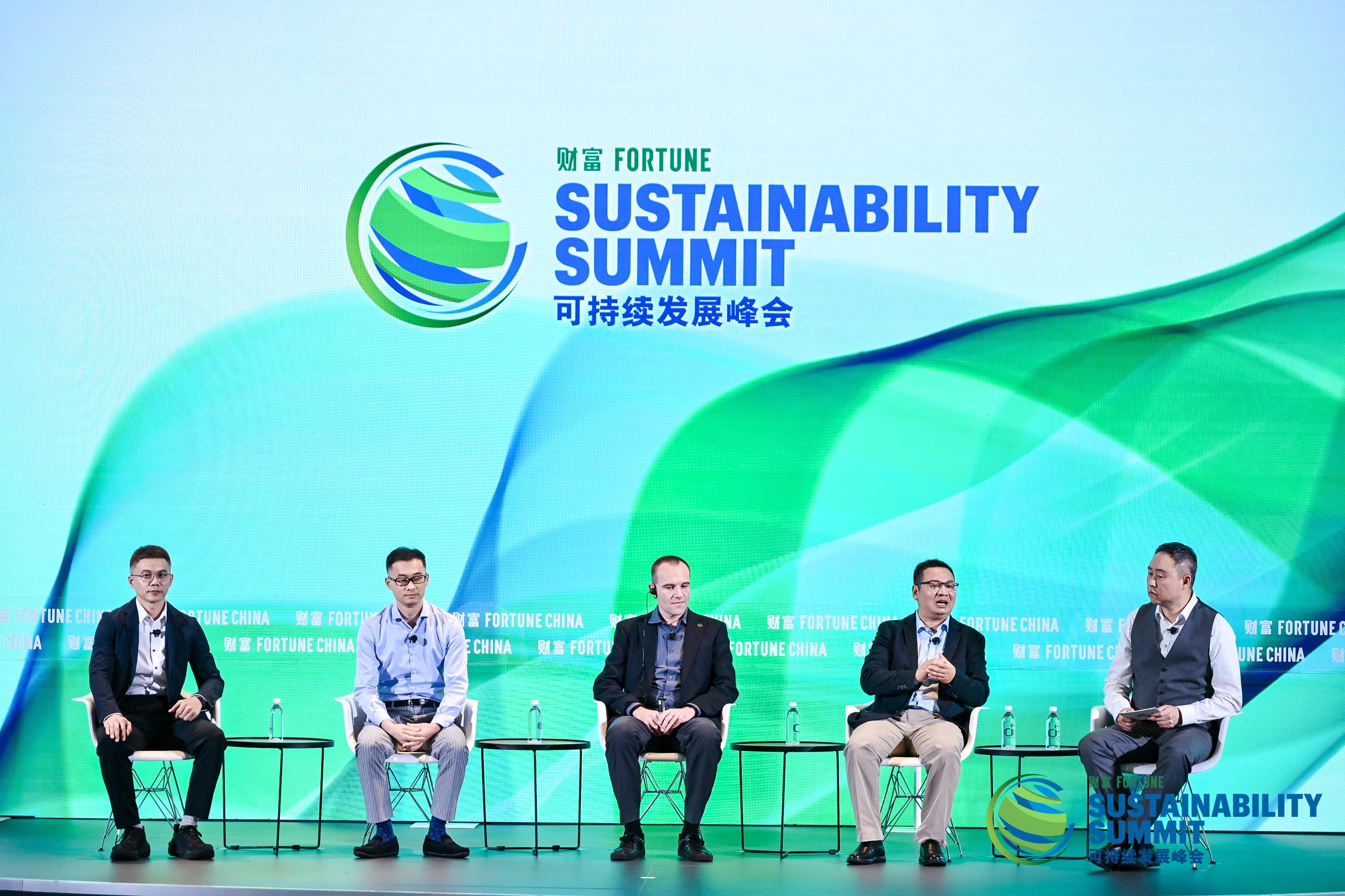 工业富联参与2025 年《财富》可持续发展峰会圆桌讨论